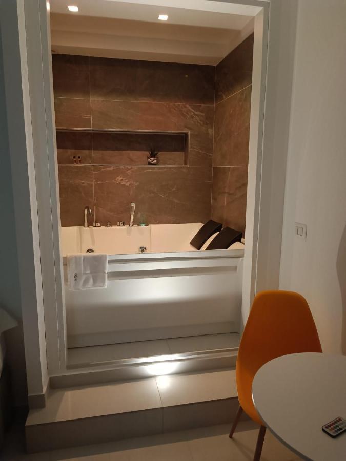 Wal49 Suite Барі Екстер'єр фото
